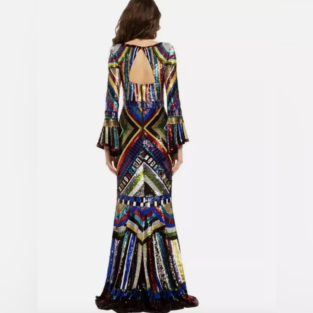 Alice + Olivia Jae Embellished Back
Keyhole Sequin Long
Gown Size 8 RARE
$2,199 - Picture 2 of 10
